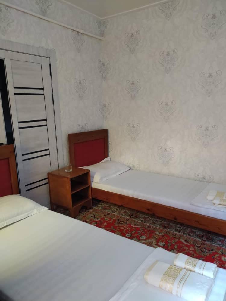 Amir-Yaxyo Hotel Bukhara Esterno foto