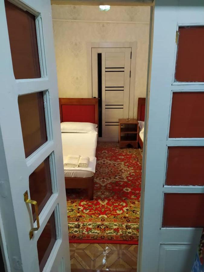 Amir-Yaxyo Hotel Bukhara Esterno foto