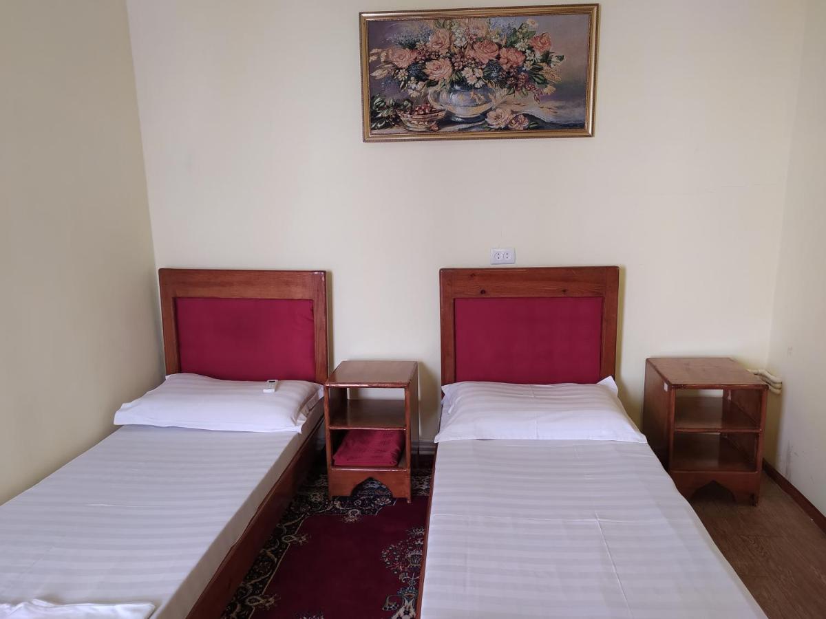 Amir-Yaxyo Hotel Bukhara Esterno foto