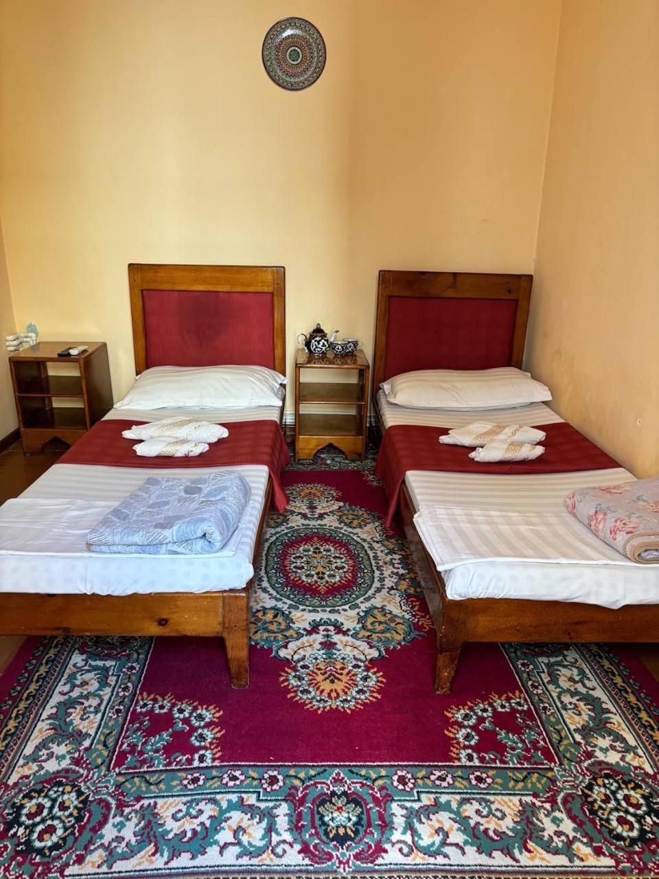 Amir-Yaxyo Hotel Bukhara Esterno foto