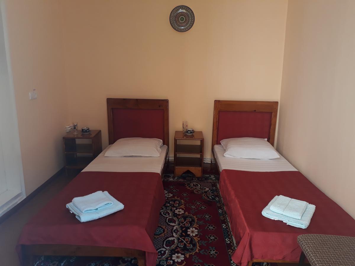 Amir-Yaxyo Hotel Bukhara Esterno foto