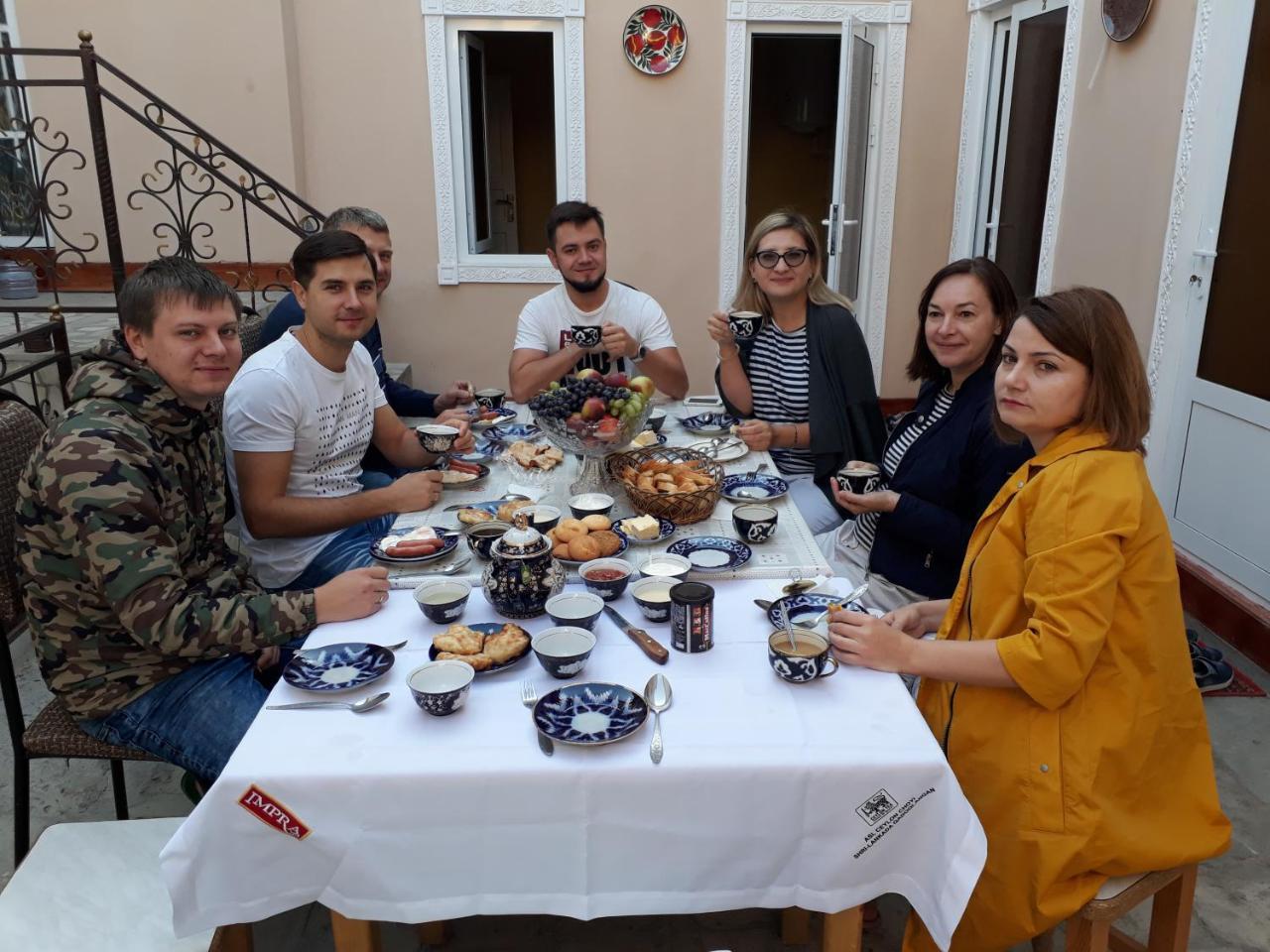 Amir-Yaxyo Hotel Bukhara Esterno foto