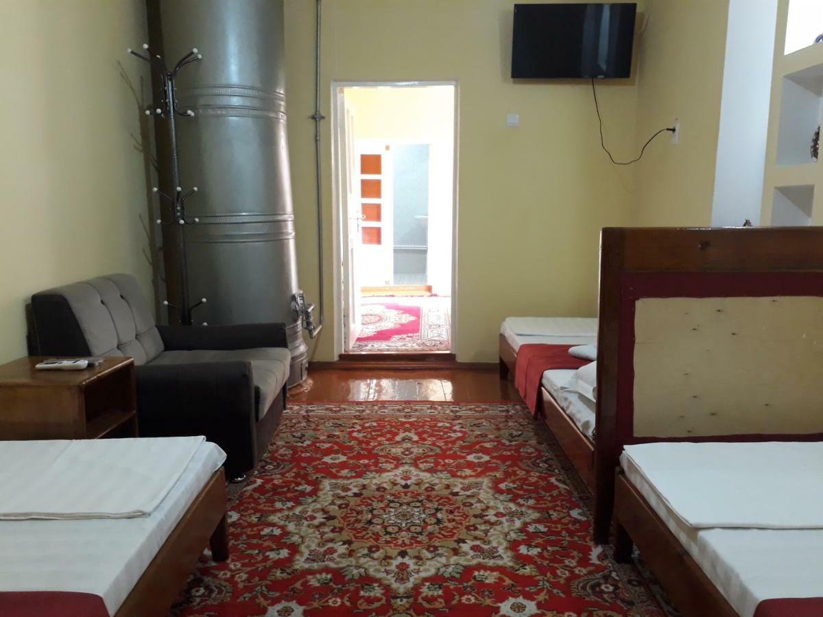 Amir-Yaxyo Hotel Bukhara Esterno foto